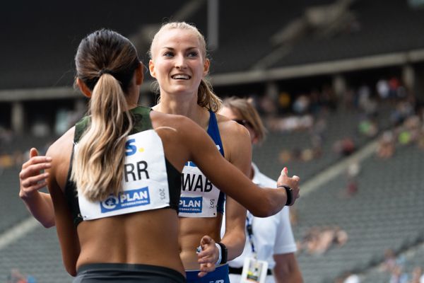 Corinna Schwab (LAC Erdgas Chemnitz) waehrend der deutschen Leichtathletik-Meisterschaften im Olympiastadion am 25.06.2022 in Berlin